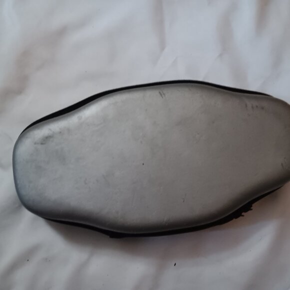 PSP DSi Storage Case Hard Silver Carrying Travel Case - Picture 3 of 3